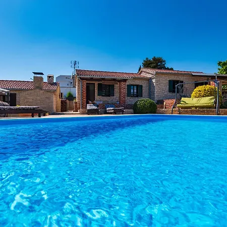 Stone Tea With Pool Posedarje