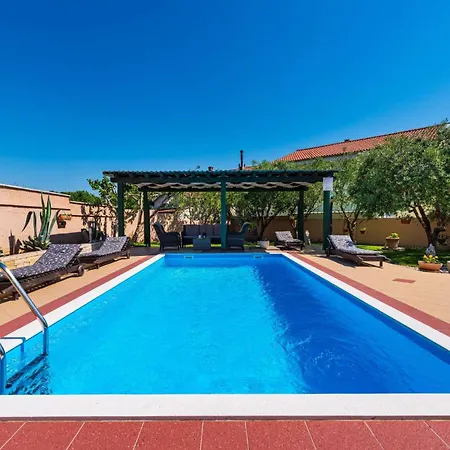 Stone Tea With Pool * Posedarje