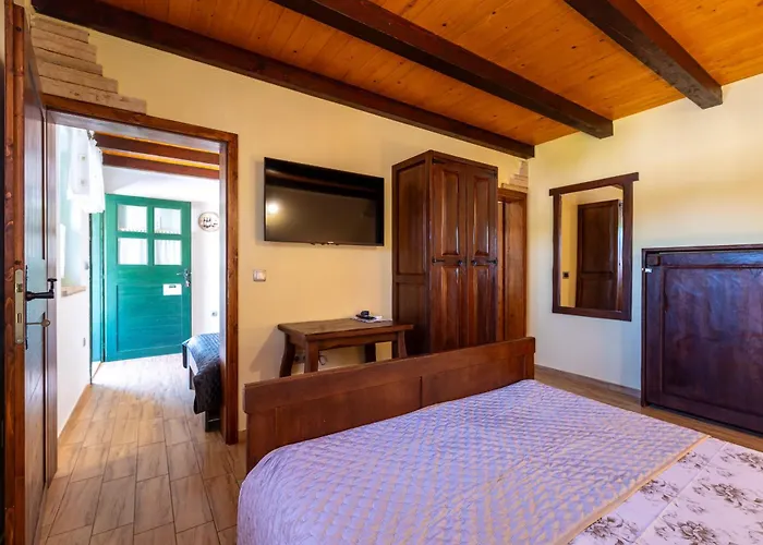 Stone Tea With Pool *