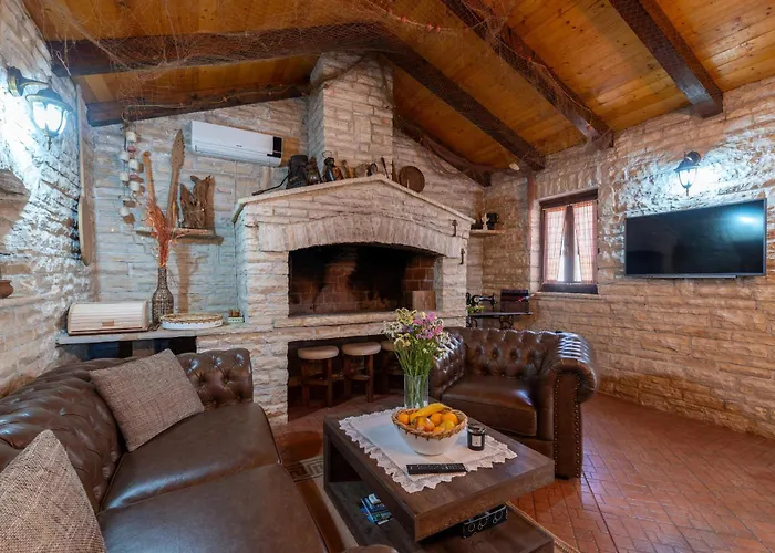 Вилла Stone Tea With Pool Поседарье